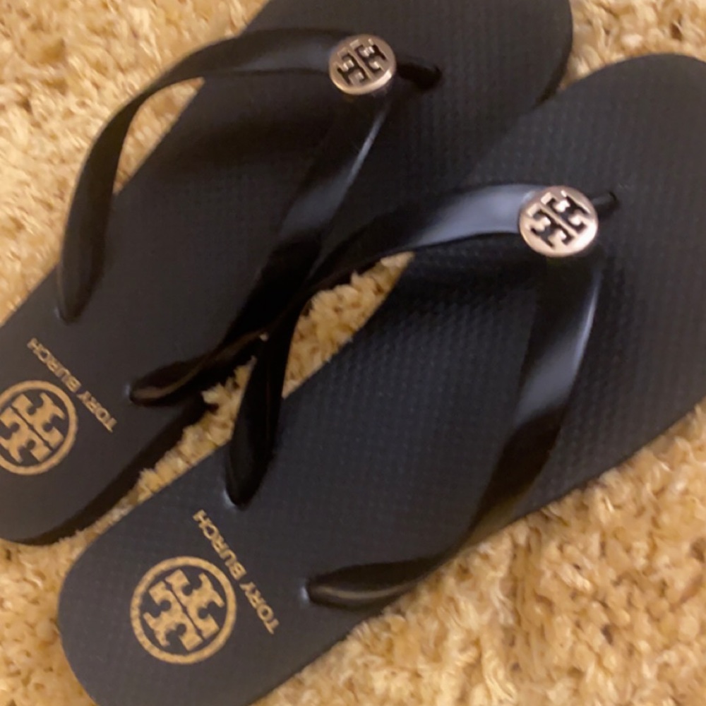 Tory Burch flip flop slippers